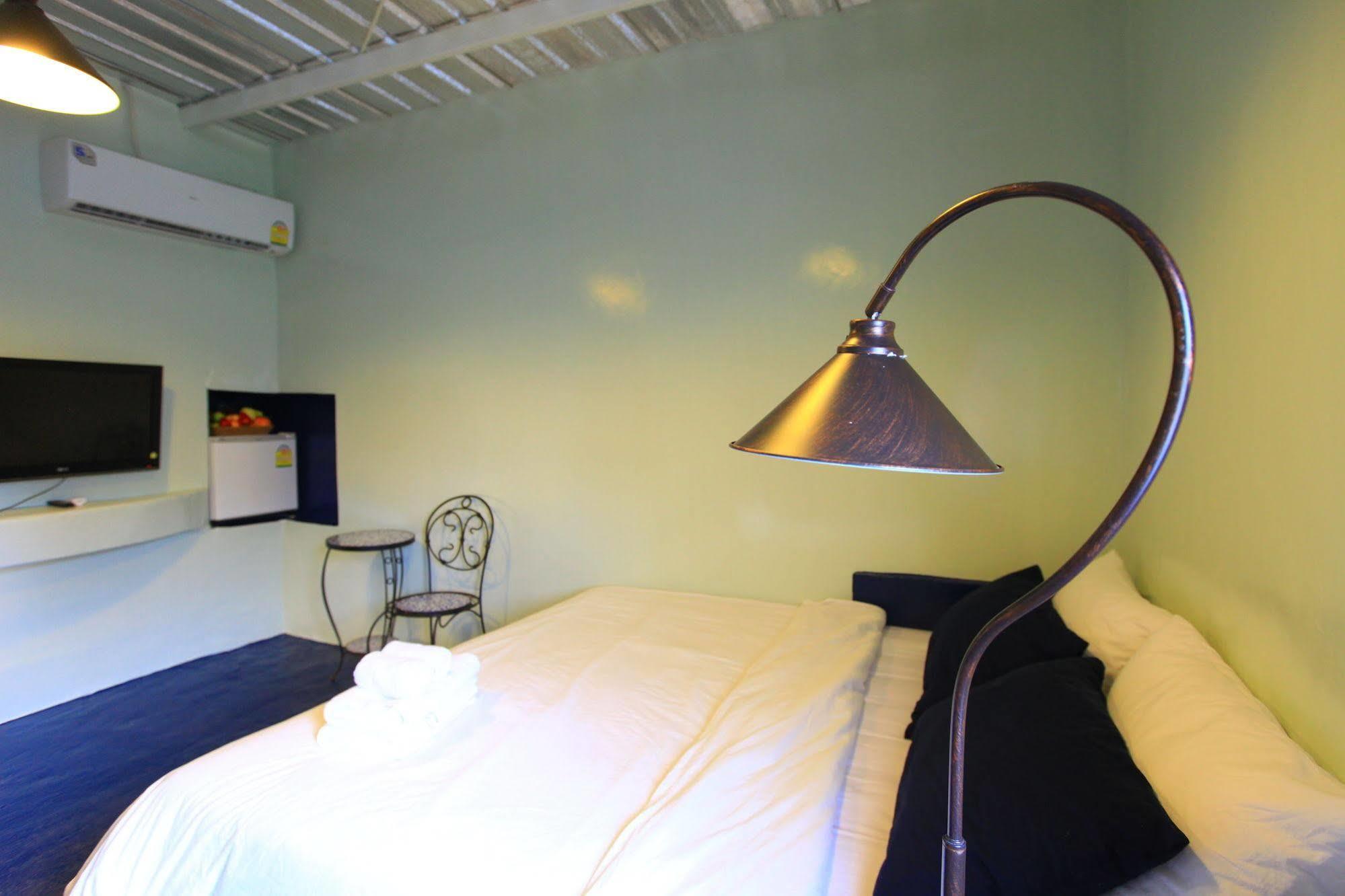 Hy Resort Chonburi Exterior foto
